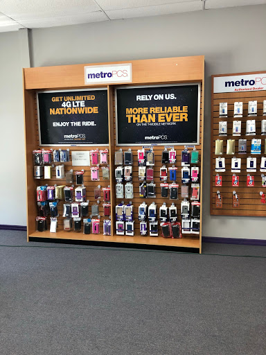 Cell Phone Store «MetroPCS Authorized Dealer», reviews and photos, 2045 N Atlantic Ave, Cocoa Beach, FL 32931, USA