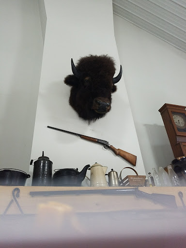 Hardware Store «South Hills Hardware», reviews and photos, 224 Old Brookpark Rd, Cleveland, OH 44109, USA