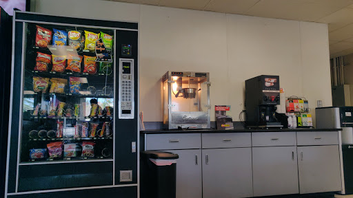 Tire Shop «Les Schwab Tire Center», reviews and photos, 2650 Las Positas Rd, Livermore, CA 94551, USA