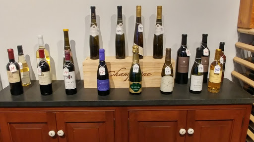 Wine Store «Moore Brothers Wine Company New York», reviews and photos, 51 35th St, Brooklyn, NY 11232, USA