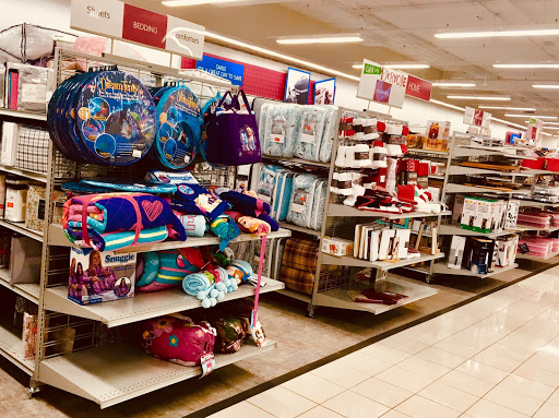 Clothing Store «Burlington Coat Factory», reviews and photos, 4849 Golf Rd, Skokie, IL 60077, USA