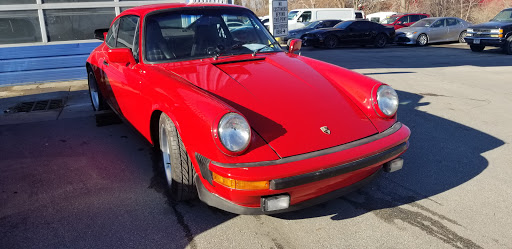 Auto Body Shop «Maaco Collision Repair & Auto Painting», reviews and photos, 2775 S 166th St, New Berlin, WI 53151, USA