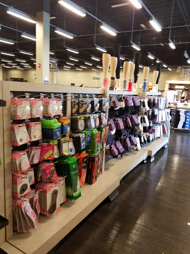 Shoe Store «DSW Designer Shoe Warehouse», reviews and photos, 1015 Cochrane Rd, Morgan Hill, CA 95037, USA