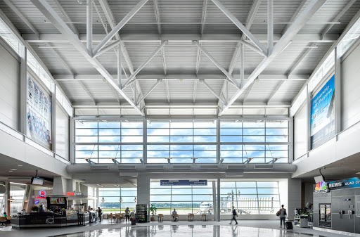 Quad City International Airport image 5