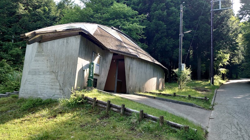 寺山富士見橋公衆便所