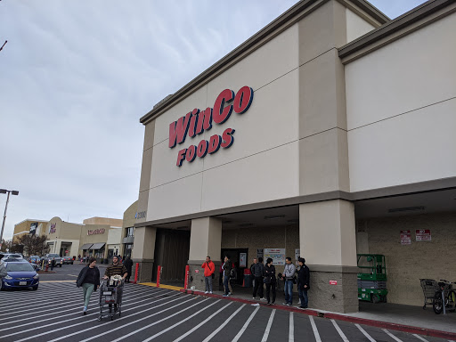 Shopping Mall «Country Club Plaza», reviews and photos, 2310 Watt Ave, Sacramento, CA 95825, USA