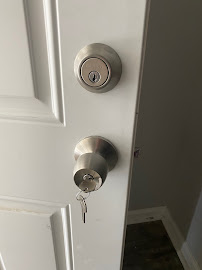 KeyMe Locksmiths - Photo 1 - Car repair in Hoboken, NJ, Newark