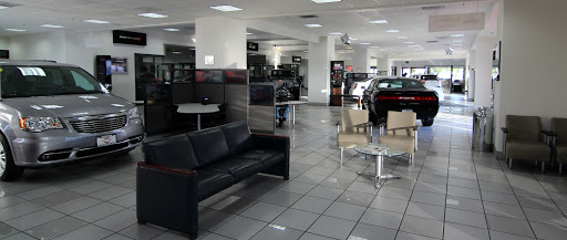 Chrysler Dealer «Tuttle Click Tustin Chrysler Dodge Jeep RAM», reviews and photos, 40 Auto Center Dr, Tustin, CA 92782, USA