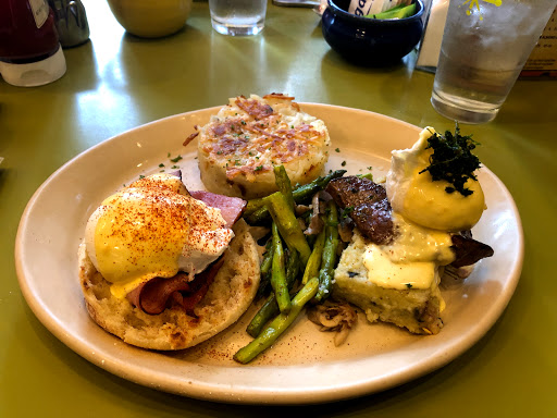 Snooze, an A.M. Eatery