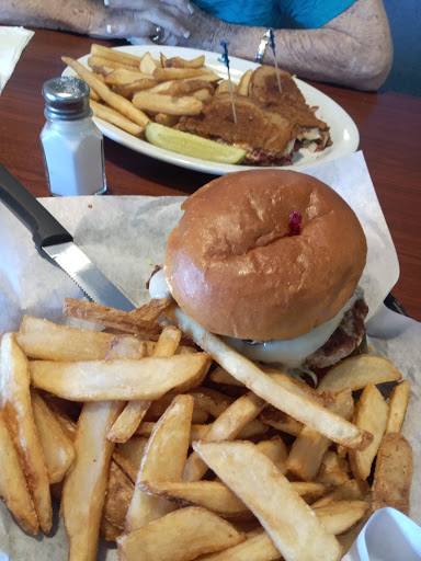 Shopping Mall «Mountain Green Shopping Center», reviews and photos, 357 S Mountain Ave, Upland, CA 91786, USA