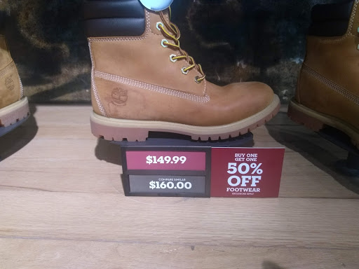 Shoe Store «Timberland Factory Store», reviews and photos, 1 Outlet Blvd #488, Wrentham, MA 02093, USA