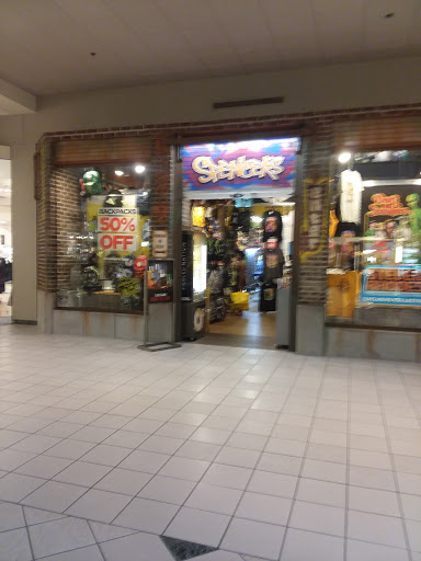 Shopping Mall «Emerald Square», reviews and photos, 999 S Washington St, North Attleborough, MA 02760, USA