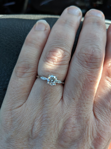 Jeweler «Medawar Jewelers», reviews and photos, 3206 W Silver Lake Rd, Fenton, MI 48430, USA