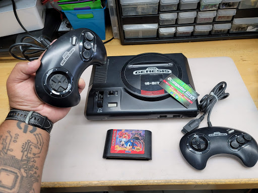 Computer Store «Computer Guys of Dallas Phone, Tablet, Gaming, Electronic Repair», reviews and photos, 1401 S Buckner Blvd #115, Dallas, TX 75217, USA