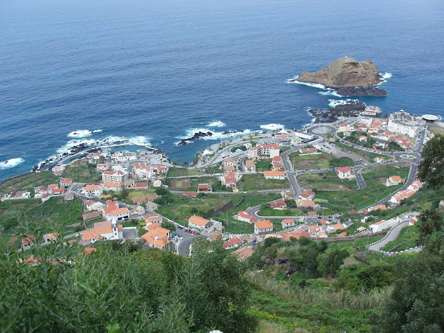 Madeira Walking with Christa - Santa Cruz