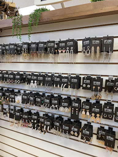 Clothing Store «Uptown Cheapskate», reviews and photos, 353 W 200 S, Salt Lake City, UT 84102, USA