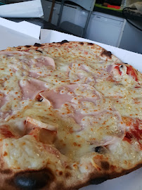 Plats et boissons du Pizzas à emporter Pizza Au Feu De Bois LE CHALET À PIZZA à Vernouillet - n°15