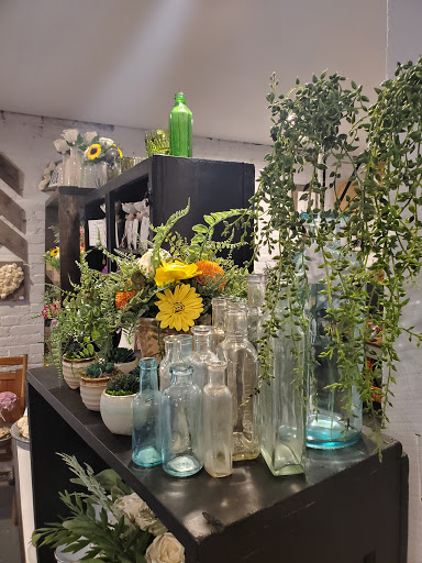 Antique Furniture Store «The Mill At Keymar Vintage And Antiques», reviews and photos, 900 Francis Scott Key Hwy, Keymar, MD 21757, USA