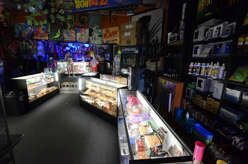 Tobacco Shop «Smoke House», reviews and photos, 968 Dundee Ave, Elgin, IL 60120, USA