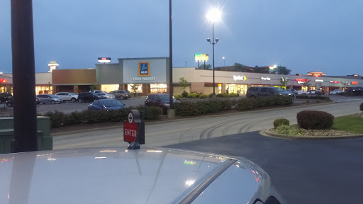 Supermarket «ALDI», reviews and photos, 2810 Mountaineer Blvd, Charleston, WV 25309, USA