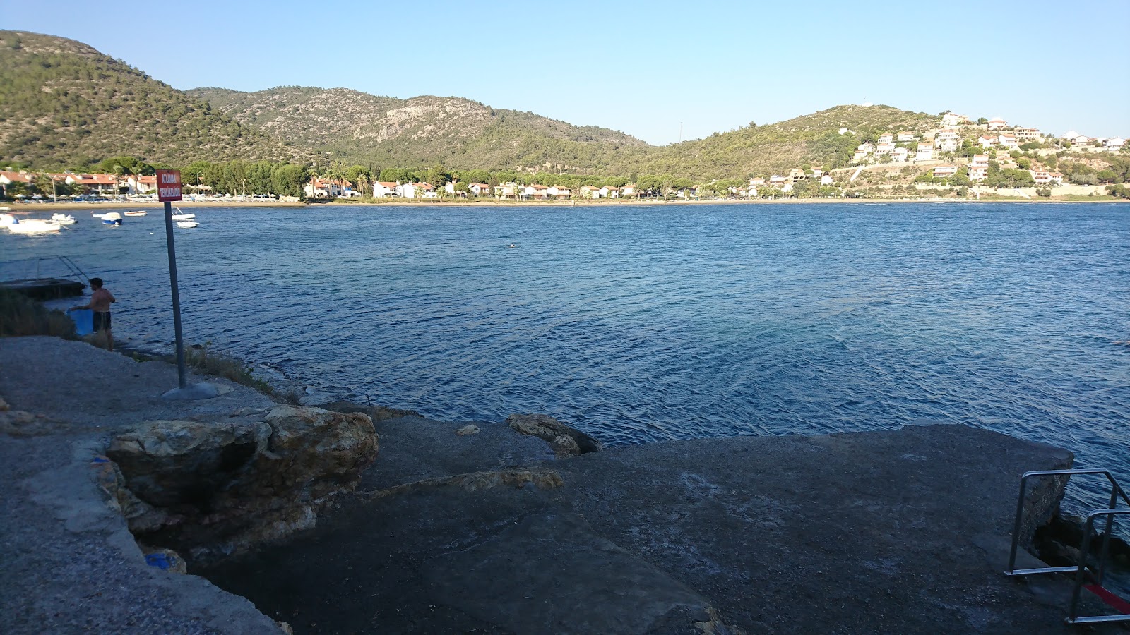 Fotografija Yoncakoy beach in naselje