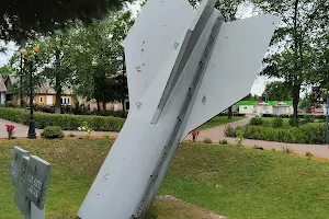 Pomnik-makieta pocisku rakietowego V2 image