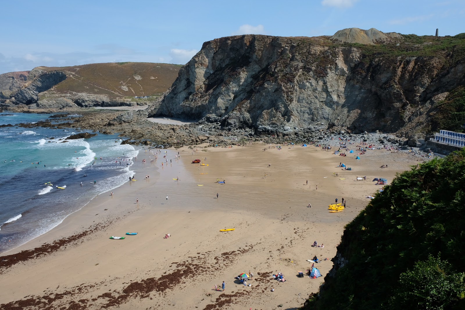 Photo of Trevaunance Cove with partly clean level of cleanliness