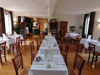 Atmosphère du Restaurant Le Saint Pierre à Lamotte-Warfusée - n°1