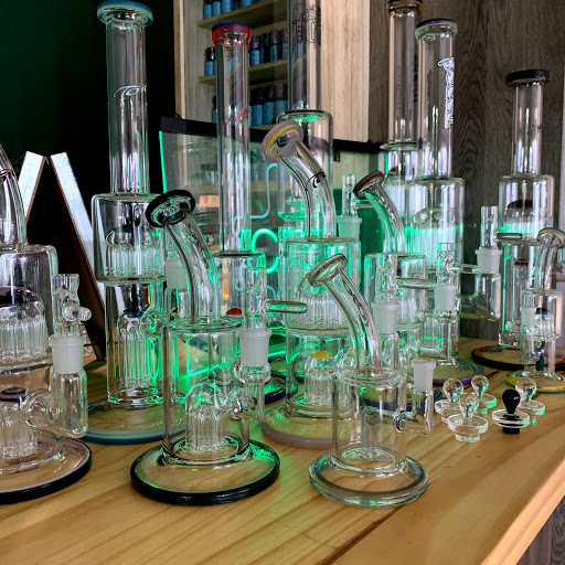 Gift Shop «Headventure Smoke Shop», reviews and photos, 2359 Plainfield Rd #2, Crest Hill, IL 60403, USA