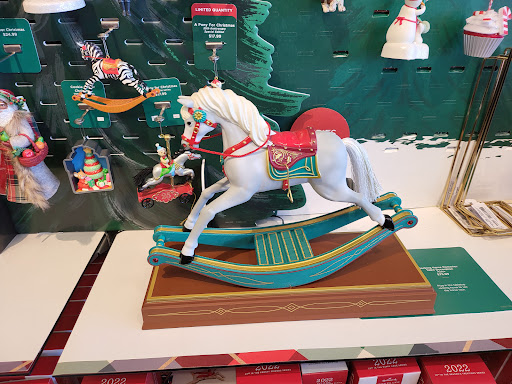 Pam's Hallmark Shoppe