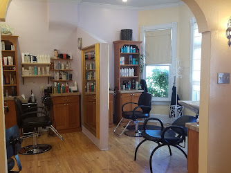 Reflections Salon