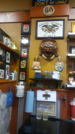 Tattoo Shop «Eternal Tattoos Inc», reviews and photos, 27590 Plymouth Rd, Livonia, MI 48150, USA