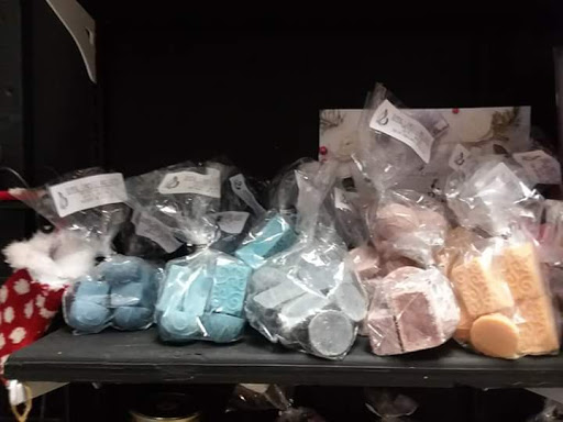 Nail Salon «native nails salon», reviews and photos, 209 S Main St, Ishpeming, MI 49849, USA