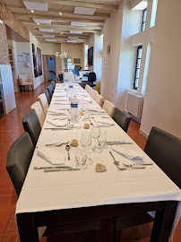 Atmosphère du Restaurant Château de Cadarache à Saint-Paul-lez-Durance - n°5