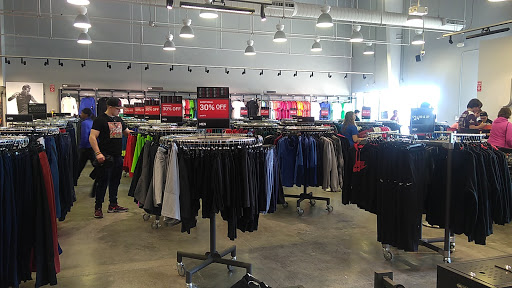 Clothing Store «Nike Factory Store», reviews and photos, 243 Tanger Dr Suite 243, Williamsburg, IA 52361, USA