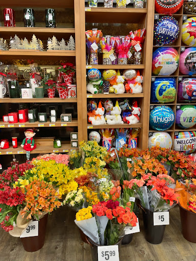 Grocery Store «Safeway», reviews and photos, 490 L St NW, Washington, DC 20001, USA