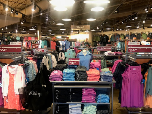 Sportswear Store «Columbia Sportswear Outlet Store at Prime Outlets Grove City», reviews and photos, 1911 Leesburg Grove City Rd #445, Grove City, PA 16127, USA