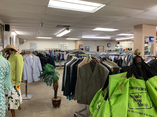 Thrift Store «Nearly New Thrift Shop», reviews and photos, 1250 Bardstown Rd # 114, Louisville, KY 40204, USA