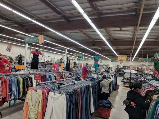 Thrift Store «Thrift Town», reviews and photos, 3645 San Pablo Dam Rd, El Sobrante, CA 94803, USA