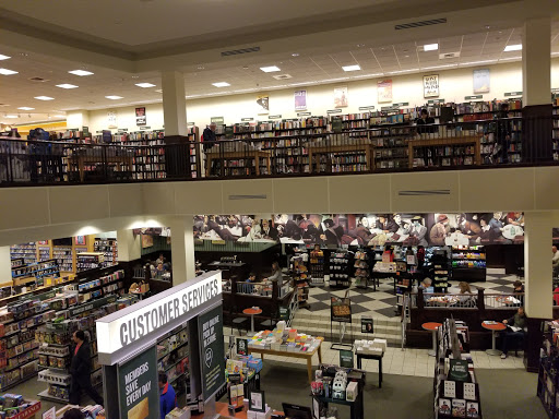 Shopping Mall «Smith Haven Mall», reviews and photos, 313 Smith Haven Mall, Lake Grove, NY 11755, USA