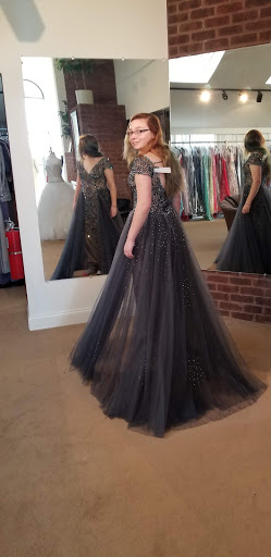 Bridal Shop «Cocoa Couture», reviews and photos, 575 E Chocolate Ave, Hershey, PA 17033, USA