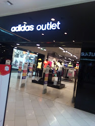 Adidas Outlet - La Rambla Brasil