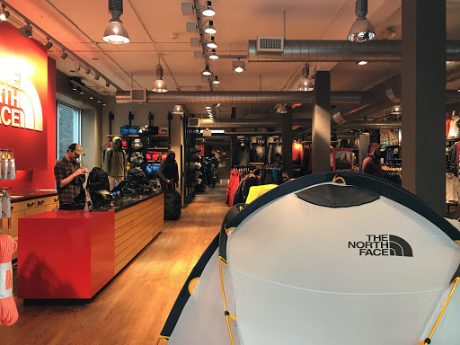 Clothing Store «The North Face», reviews and photos, 799 Grand Ave, St Paul, MN 55105, USA