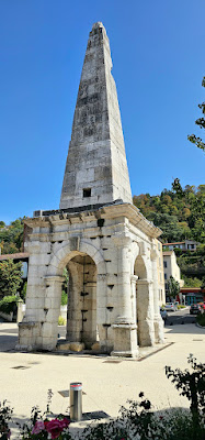 Pyramide de Vienne à Vienne