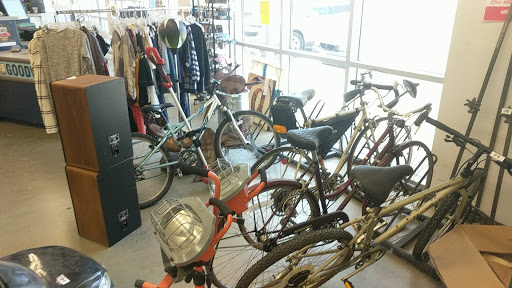 Thrift Store «Goodwill Central Texas - Lakeway», reviews and photos, 1901 RR 620 South, Lakeway, TX 78734, USA