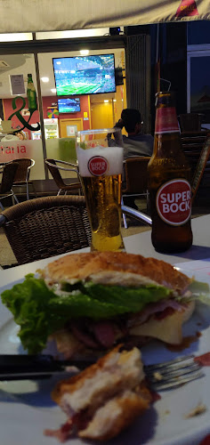 https://www.facebook.com/Pizzaria-Avenida-1428545104028853/