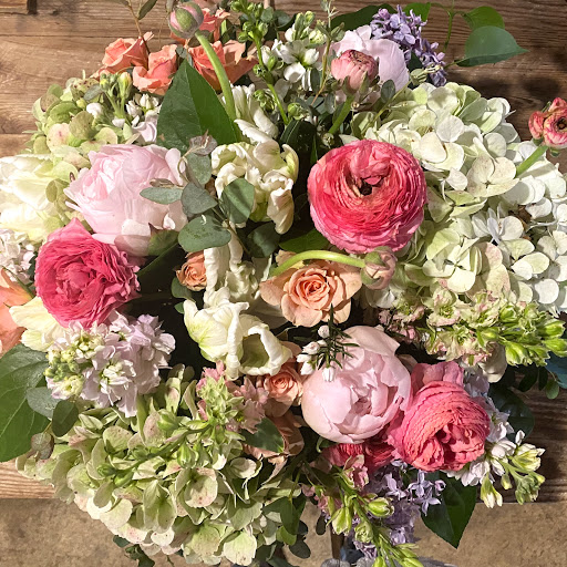 Florist «Earth Garden», reviews and photos, 89 Elm St, New Canaan, CT 06840, USA