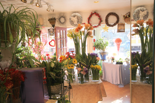 Florist «Dave Eng Flowers», reviews and photos, 136 1/2 Derby St, Salem, MA 01970, USA