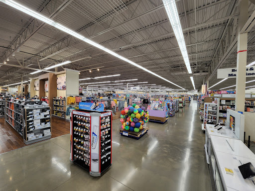 Grocery Store «Meijer», reviews and photos, 7701 Green Bay Rd, Kenosha, WI 53142, USA