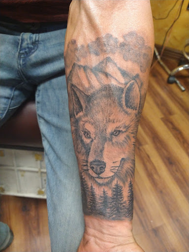 Tattoo Shop «Tattoos Unlimited», reviews and photos, 679 S Union Ave, Pueblo, CO 81004, USA